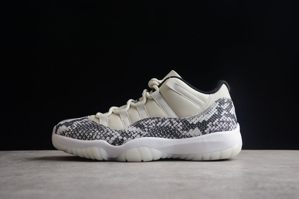 AJ 11 Low Snake